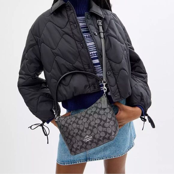 NWT Coach Zip Top Shoulder Bag In Signature Canvas - Picture 7 of 7